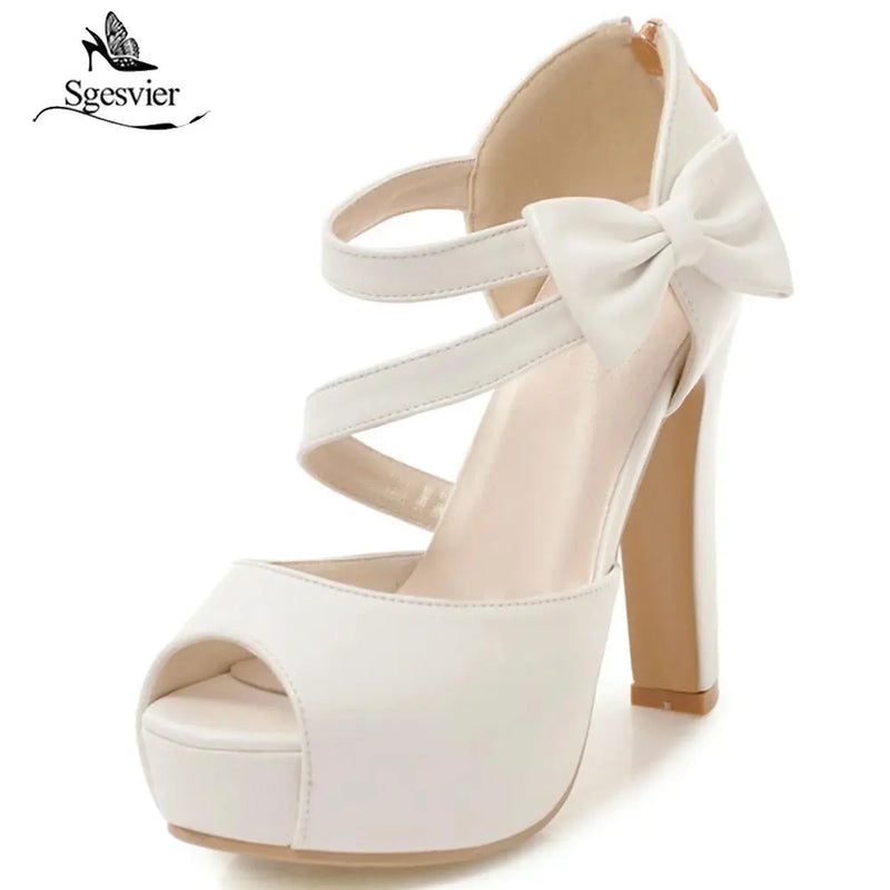 Sandália Peep Toe Elegance com Zíper e Laço na Lateral