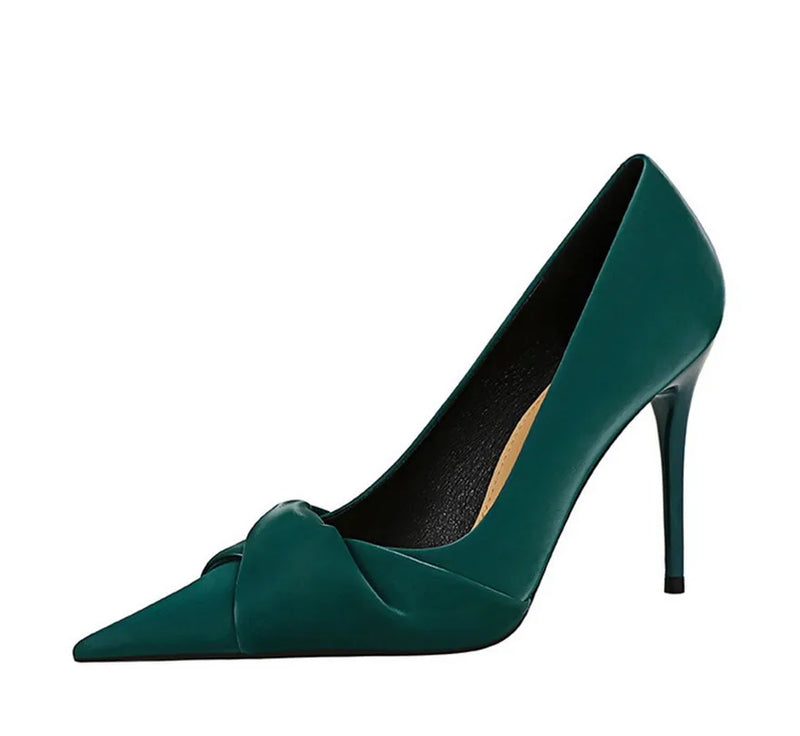 Sandália Pointy Toe com Salto Alto Stiletto