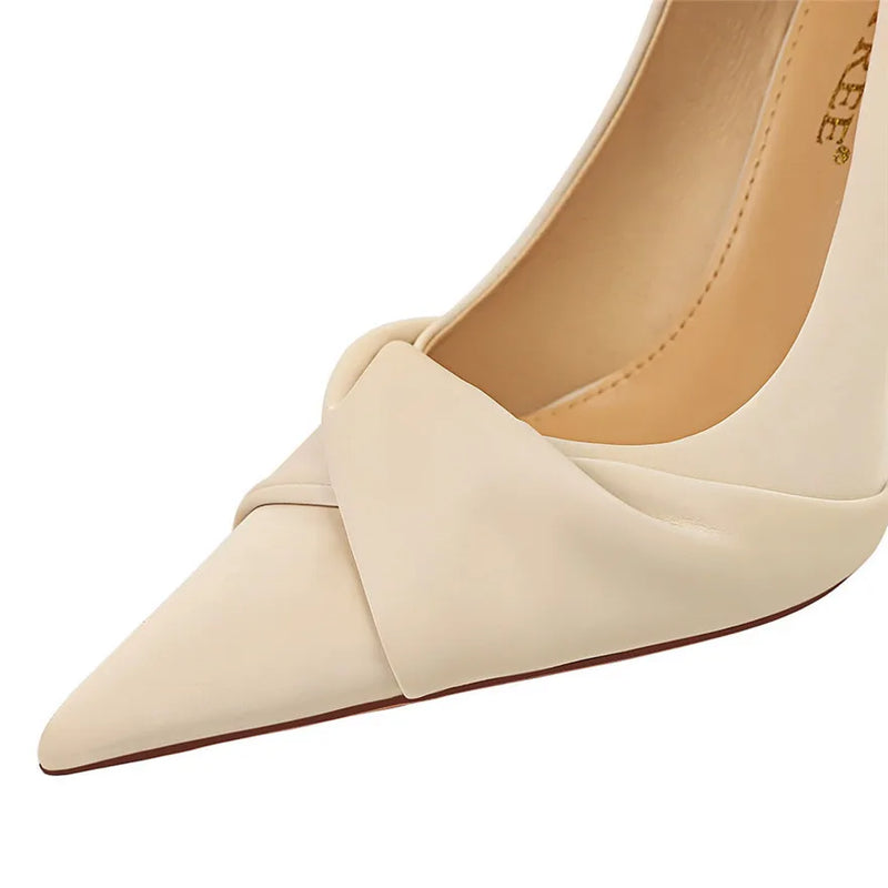 Sandália Pointy Toe com Salto Alto Stiletto